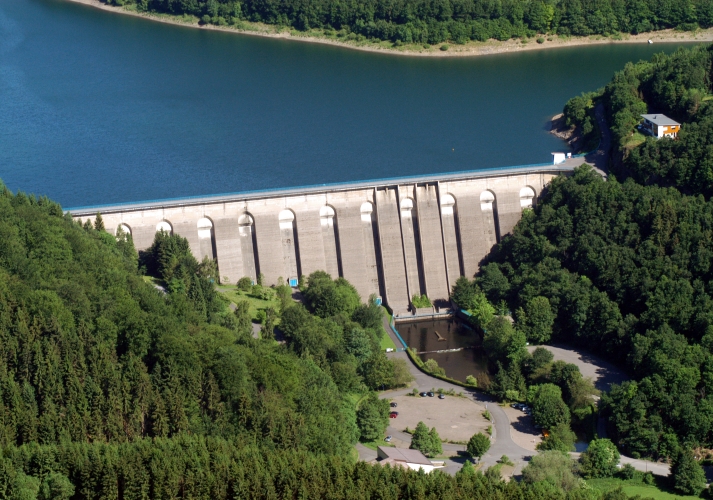 Luftbild der Oleftalsperre