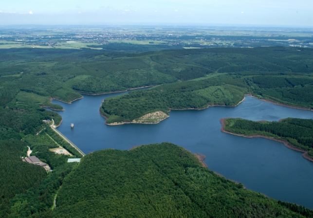Die Wehebachtalsperre bei Schevenhütte